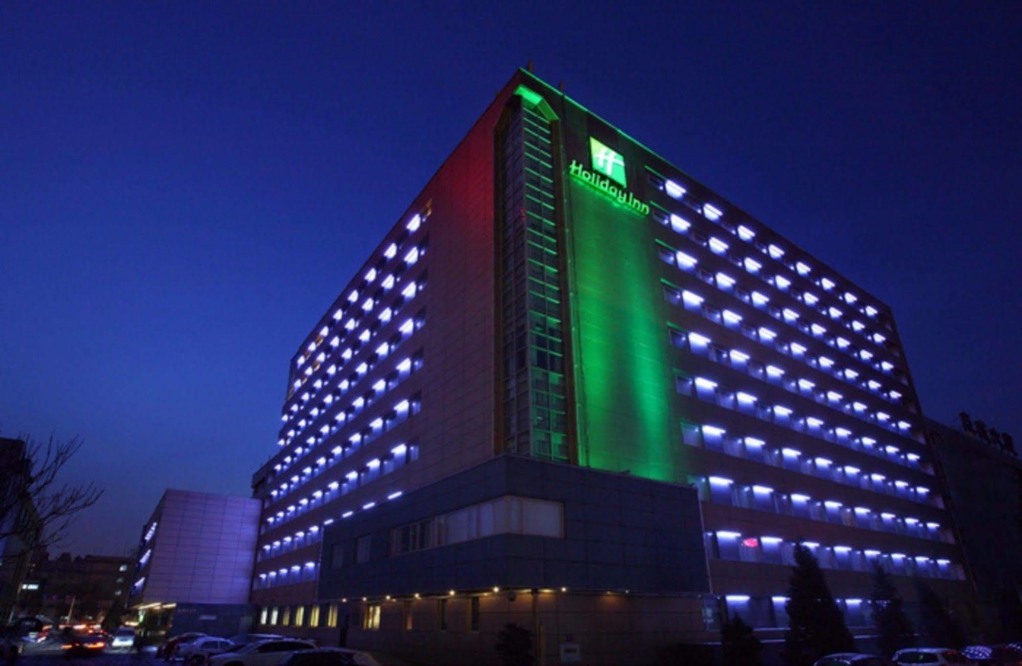 Holiday Inn Beijing Downtown Екстер'єр фото