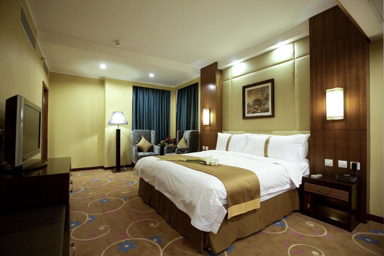 Holiday Inn Beijing Downtown Екстер'єр фото