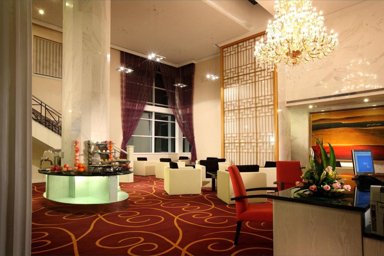 Holiday Inn Beijing Downtown Екстер'єр фото